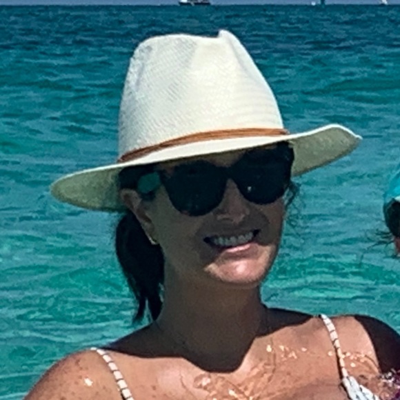 Meet your Posher, Anna - Picture 1 of 1